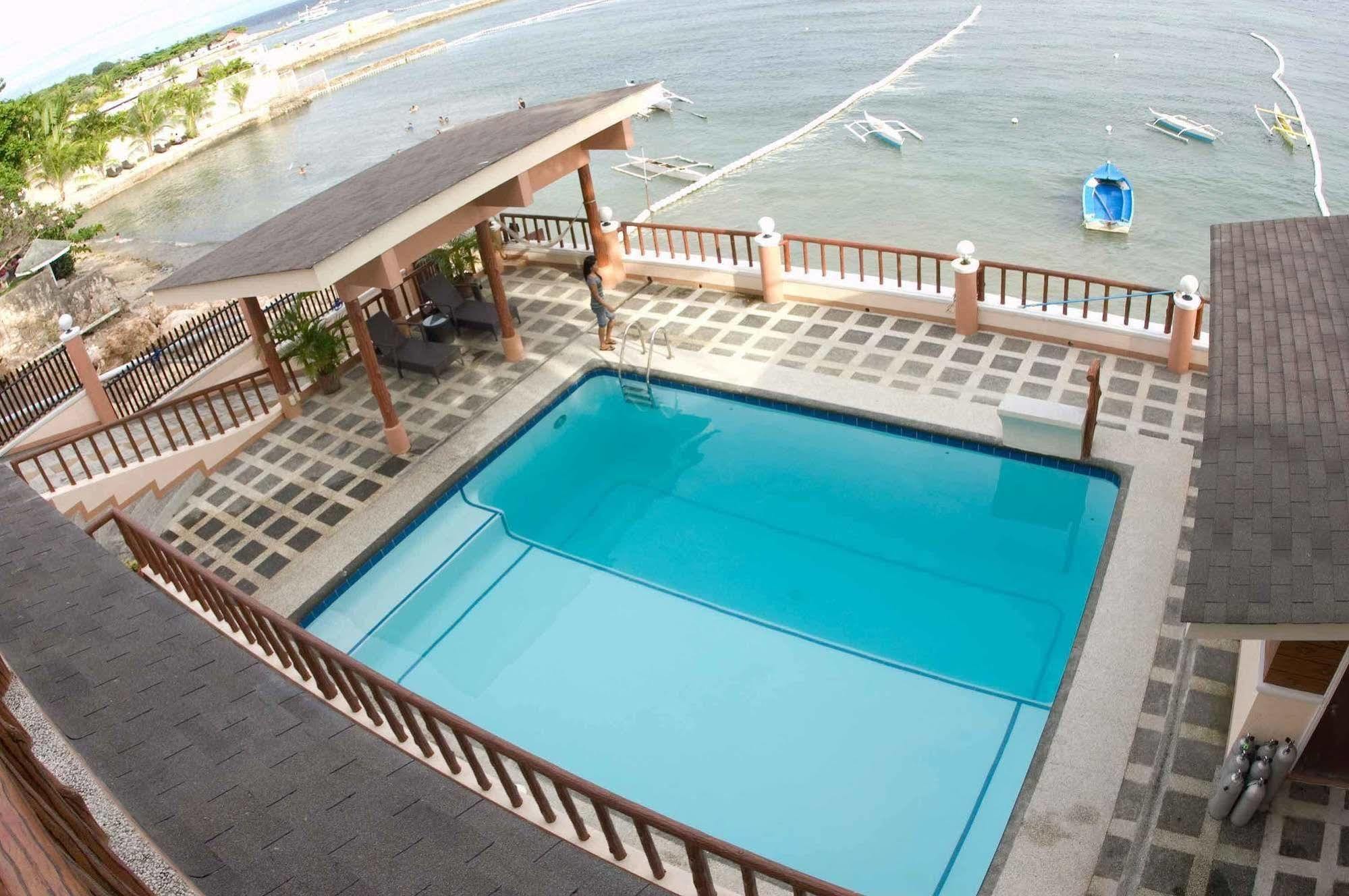 Punta House Hotel Lapu-Lapu City Buitenkant foto